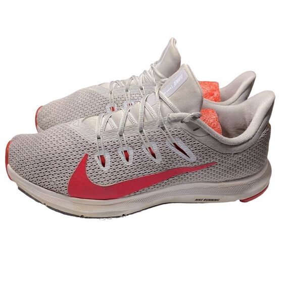Nike Quest 2 Wm’s Sz 9 Wolf Grey Red Orbit Running Athletic Tie Up Sneakers - Picture 4 of 10